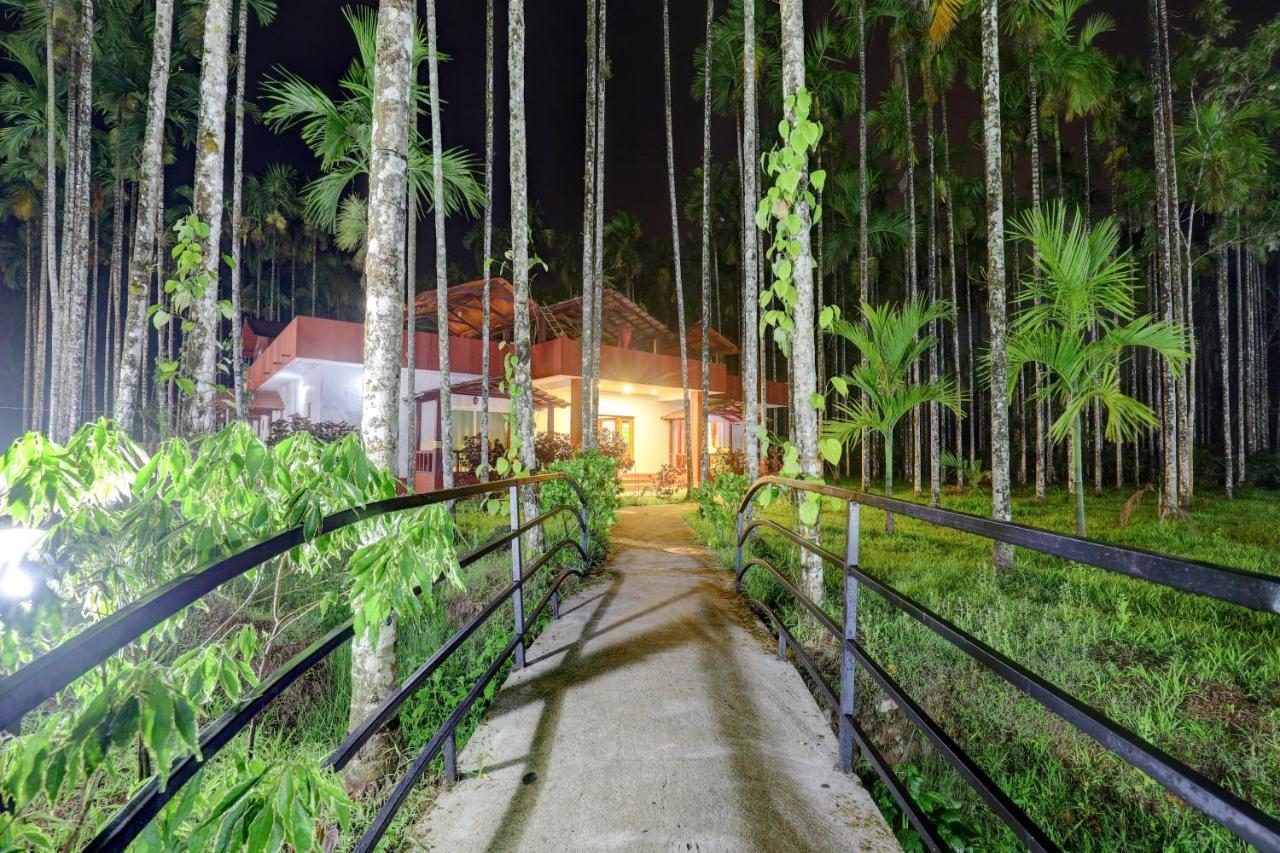 Ezzenza Areca Resort Мадікері Екстер'єр фото